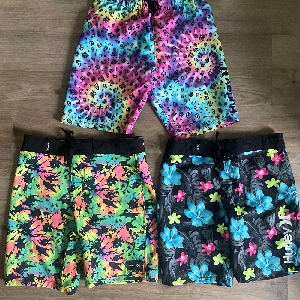 Bundle of Hurley boys swim trunks size 7